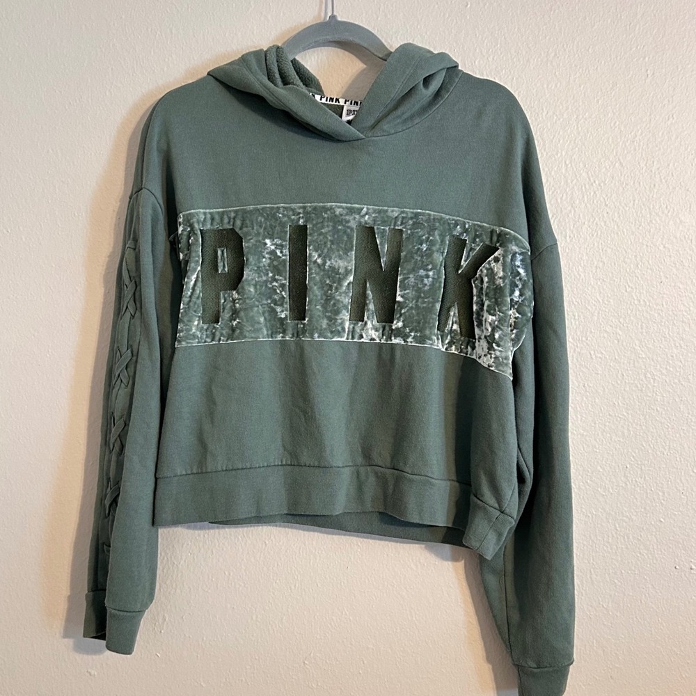 PINK Victoria's Secret Velvet Logo Cropped Hoodie Green Laced Sleeve Women's L‎